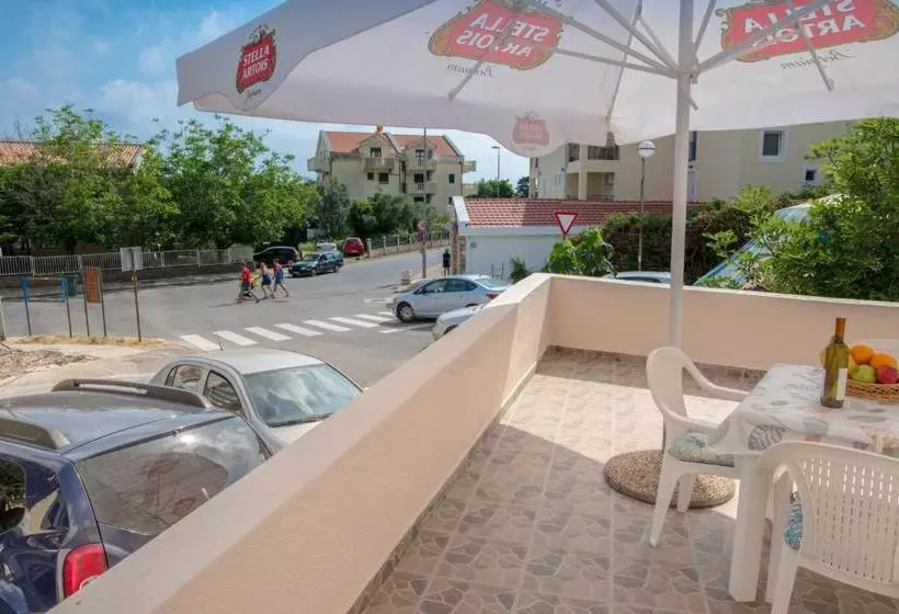 پانسیون Apartments Vjera Petrovac