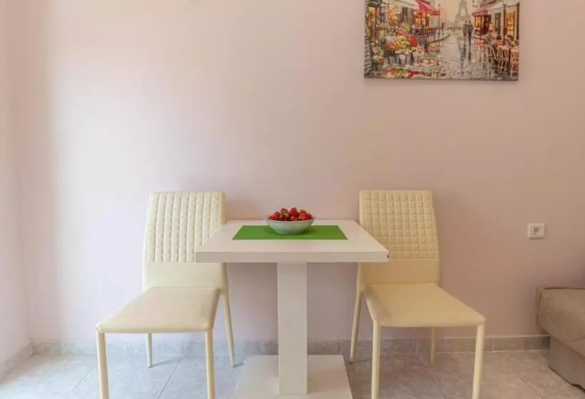 پانسیون Apartments Vjera Petrovac