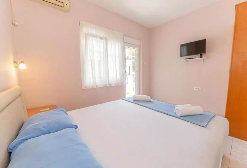 پانسیون Apartments Vjera Petrovac