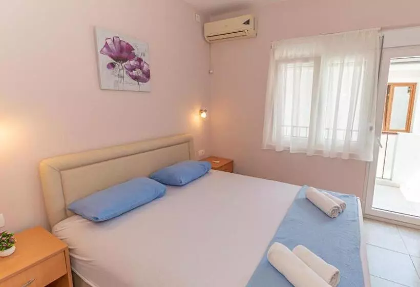 پانسیون Apartments Vjera Petrovac