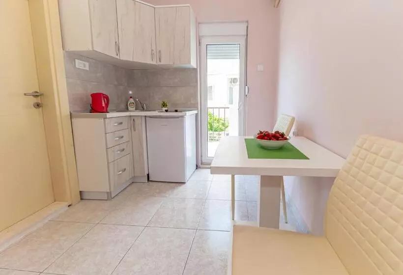 پانسیون Apartments Vjera Petrovac