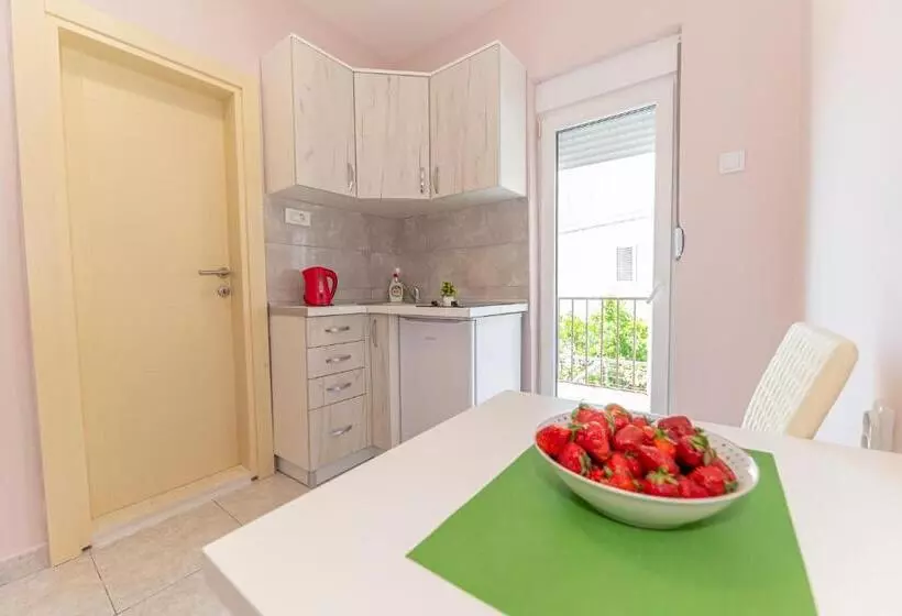 پانسیون Apartments Vjera Petrovac