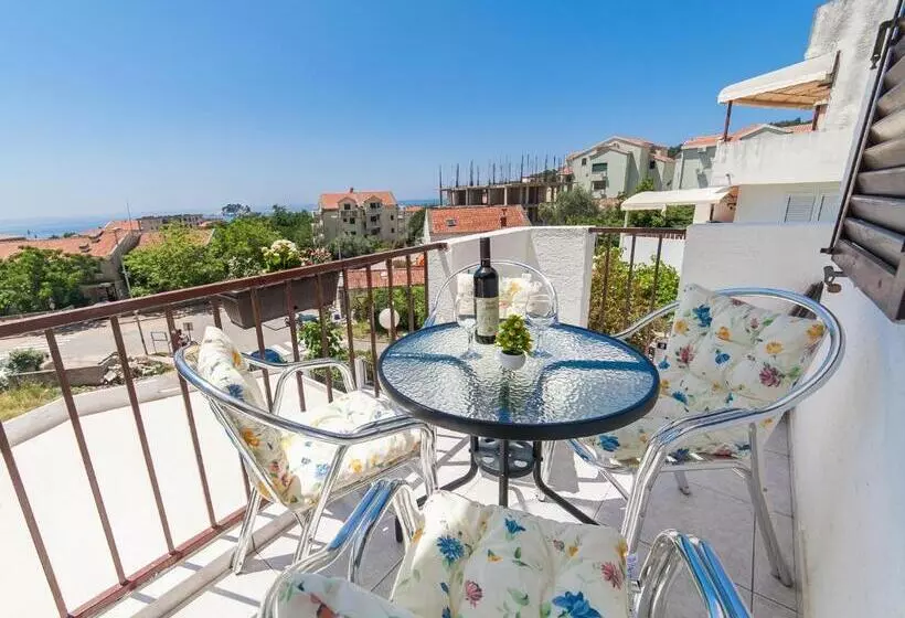 پانسیون Apartments Vjera Petrovac