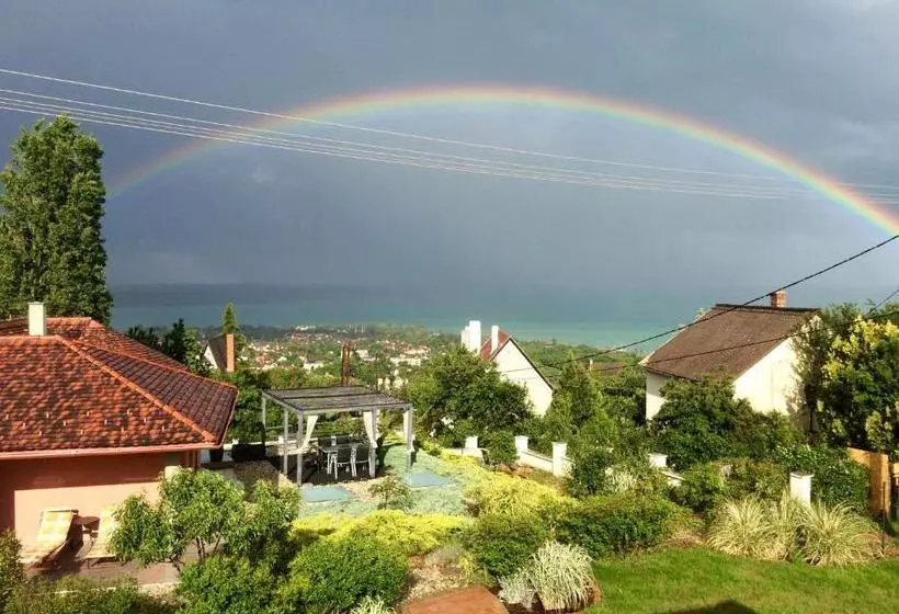 Majatalo Azur Villa