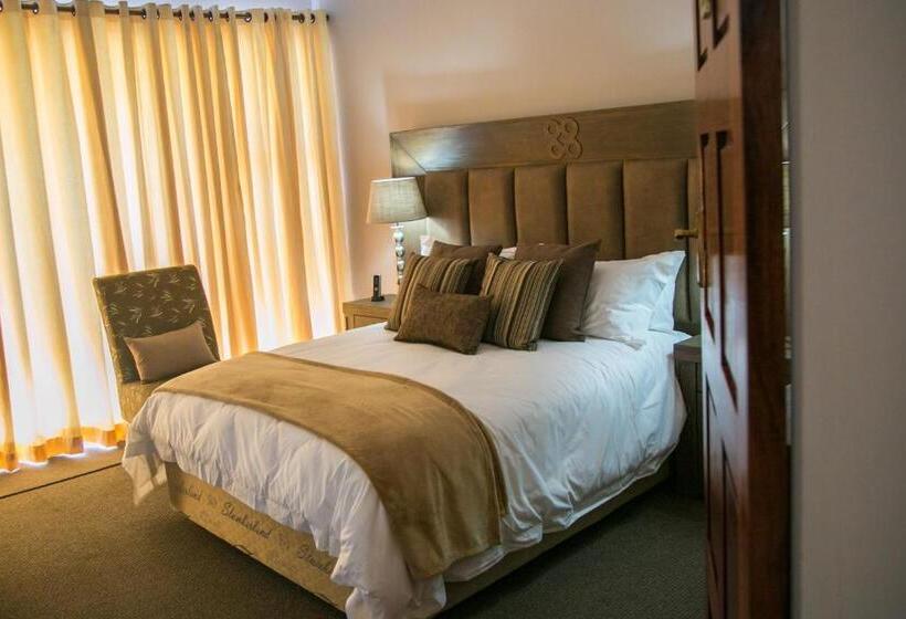 پانسیون Jacaranda