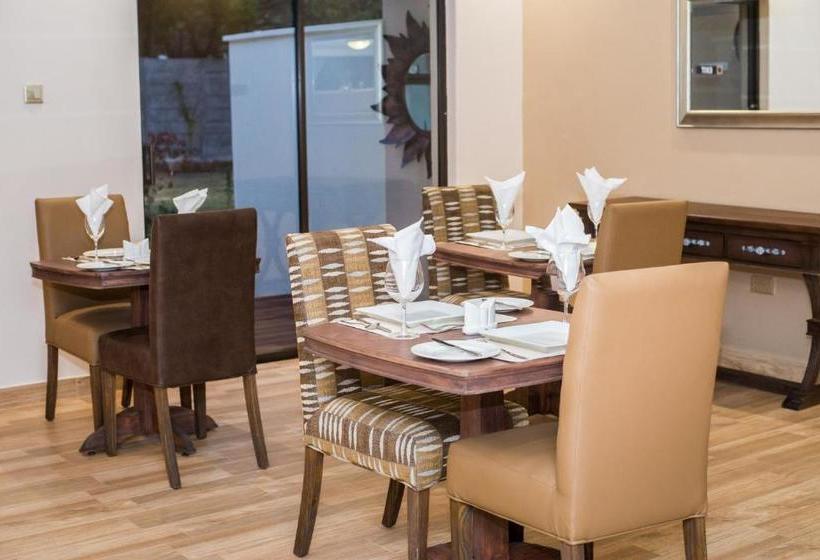 پانسیون Jacaranda