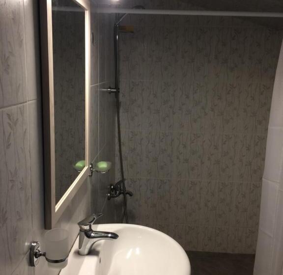 پانسیون Cozy Guest House In Old Batumi