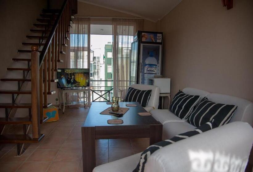 پانسیون Cozy Guest House In Old Batumi