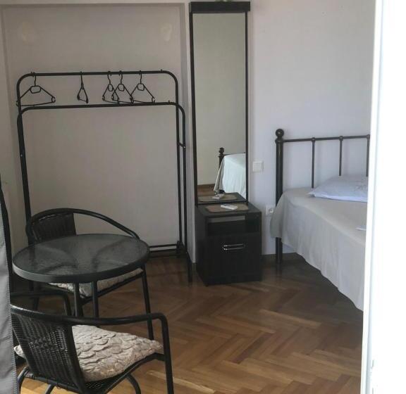 پانسیون Cozy Guest House In Old Batumi