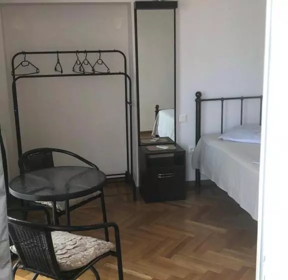 پانسیون Cozy Guest House In Old Batumi