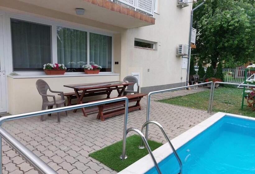 Пансион ádám Vendégház 2