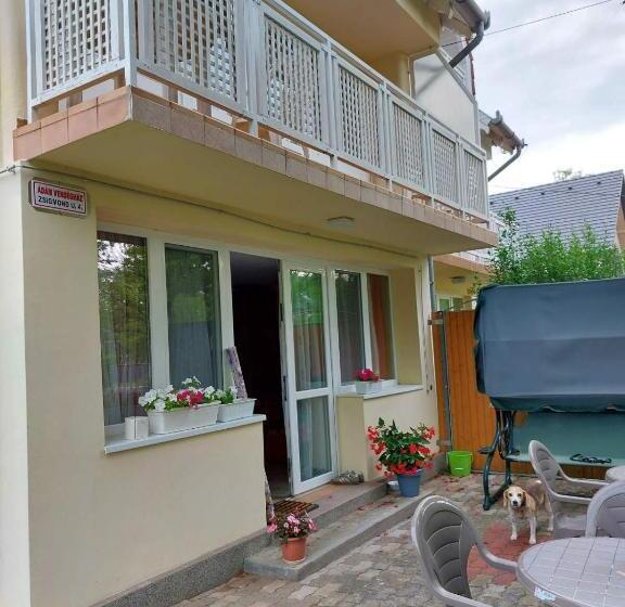 Пансион ádám Vendégház 2