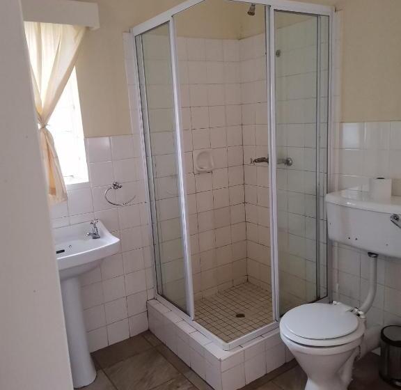 פנסיון Sani Window B&b And Self Catering