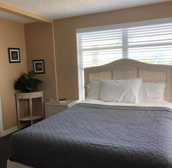 The Surf Beach Motel