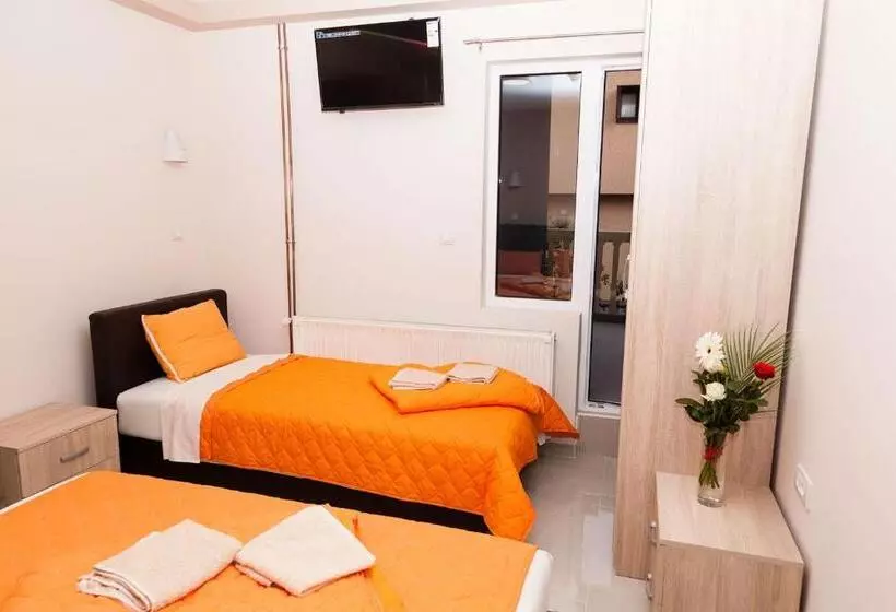 پانسیون Prenoćište Kovač