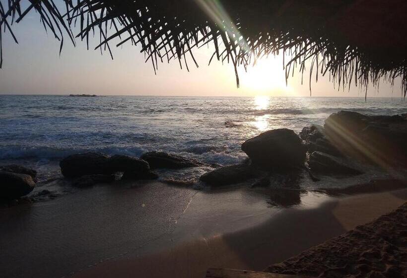 پانسیون Sansala Guesthouse & Restaurant