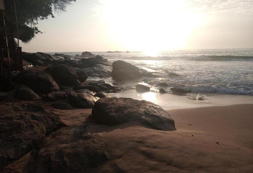 پانسیون Sansala Guesthouse & Restaurant