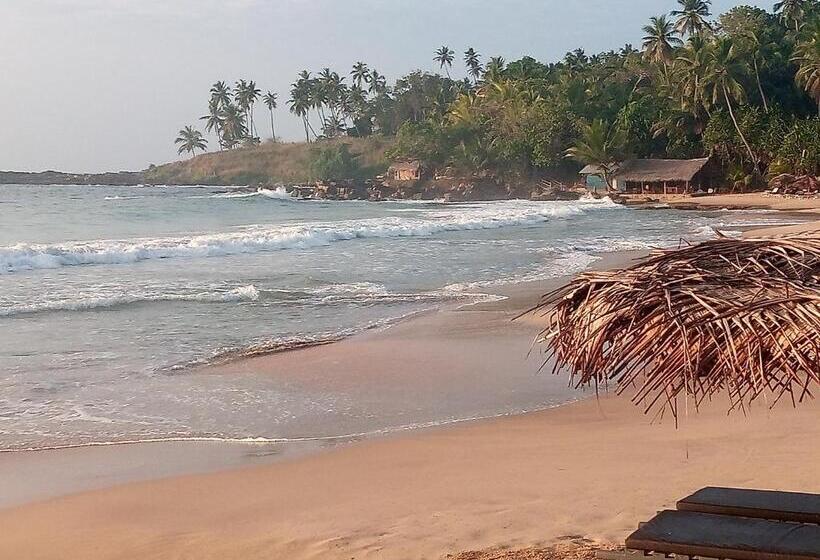 پانسیون Sansala Guesthouse & Restaurant