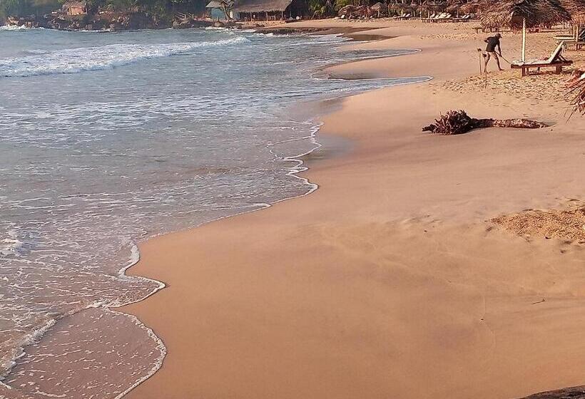 پانسیون Sansala Guesthouse & Restaurant