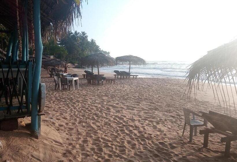 پانسیون Sansala Guesthouse & Restaurant