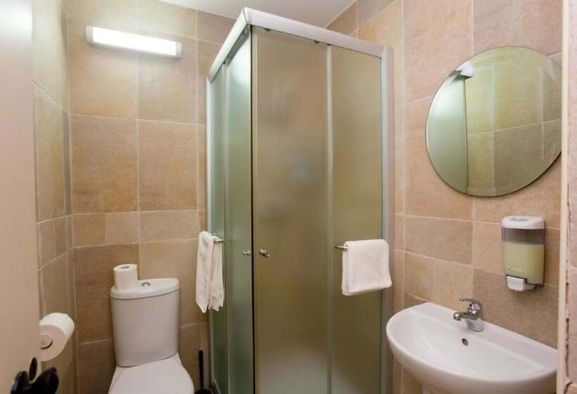 ユースホステル Shongas Inn