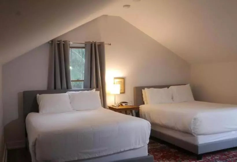 Retkeilymaja South Landing Inn