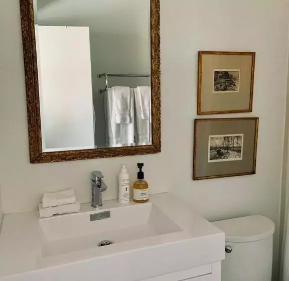 Retkeilymaja South Landing Inn