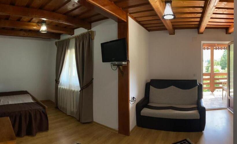 Pensiunea Turistică Tihuța