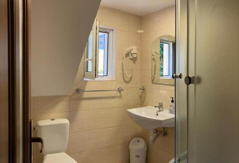 Pensiunea Turistică Tihuța