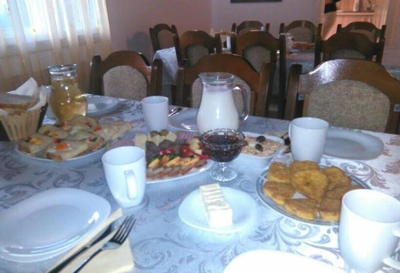 Pensiunea Turistică Tihuța