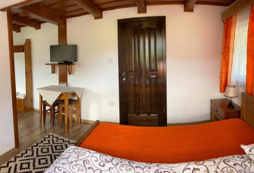 Pensiunea Turistică Tihuța