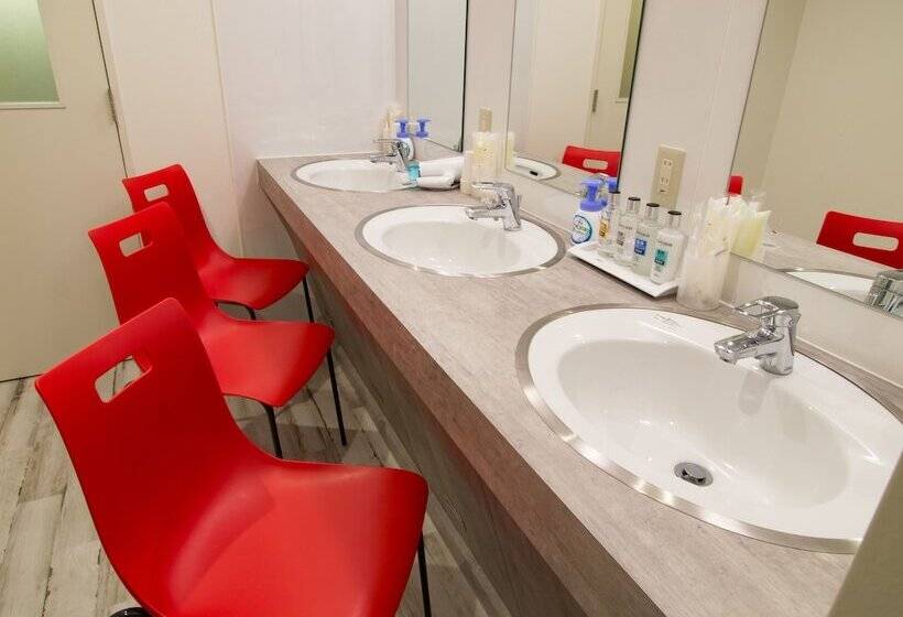 Comics & Capsulehotel Comicap Sapporo