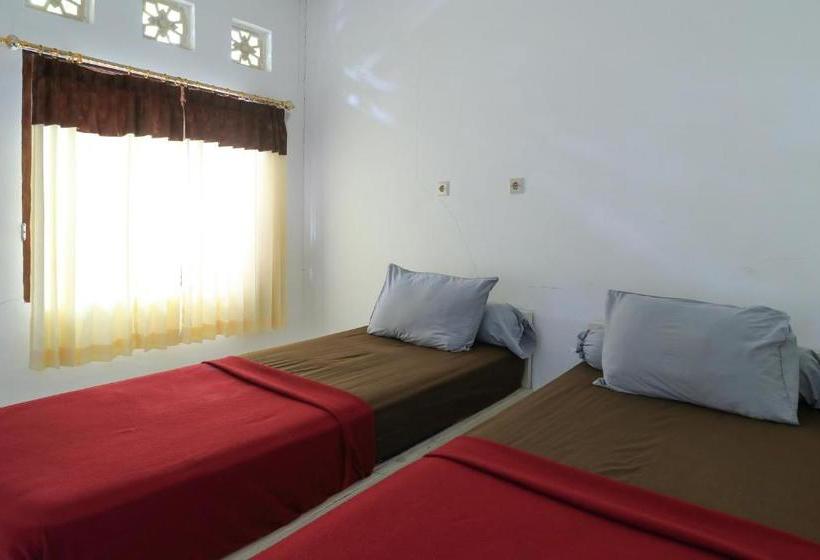 פנסיון Guest House Rumah Lombok Syariah