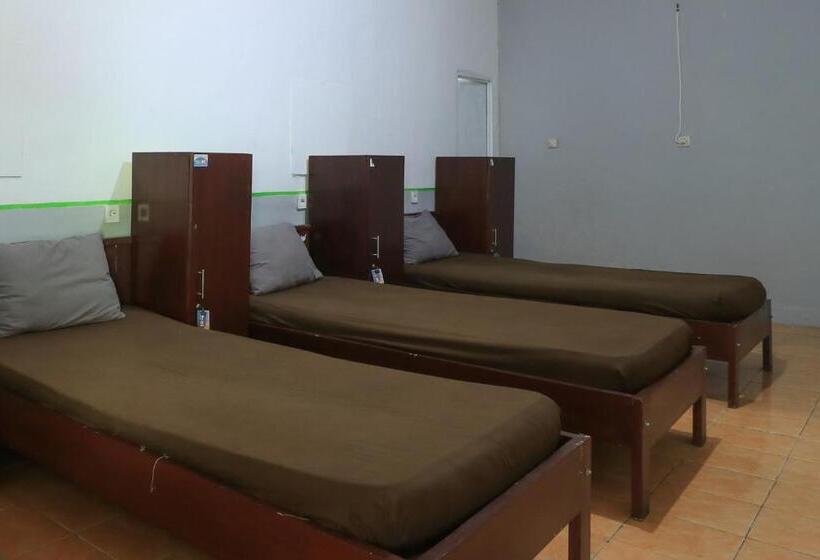 פנסיון Guest House Rumah Lombok Syariah