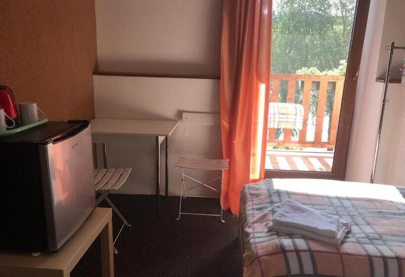 بنسيون Mala Narnia