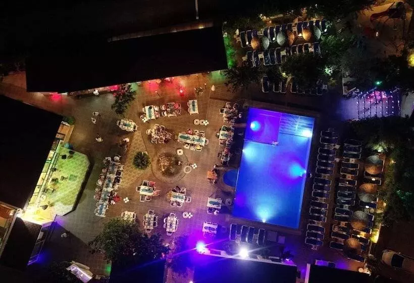 Mavi Pansiyon & Restaurant