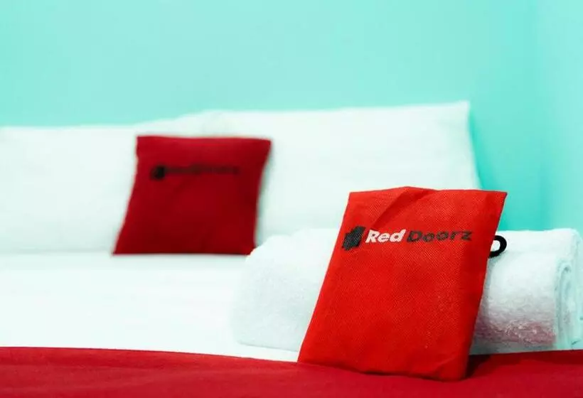 ペンション Reddoorz Near Gajah Mada Street Semarang