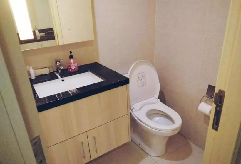 ペンション Reddoorz Near Gajah Mada Street Semarang