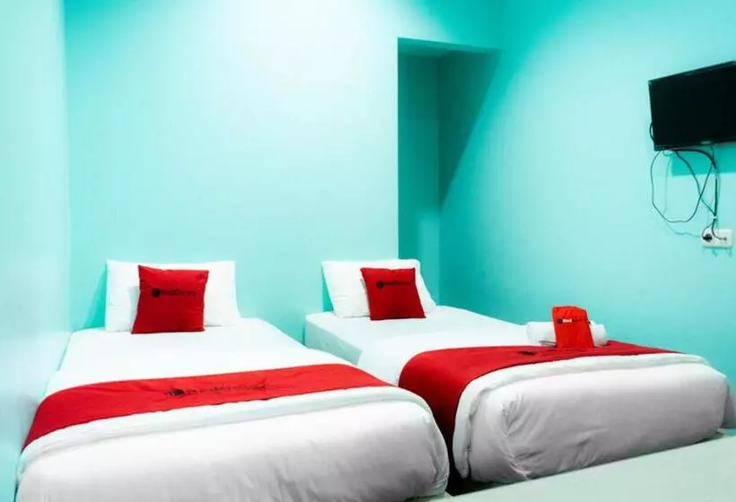 ペンション Reddoorz Near Gajah Mada Street Semarang