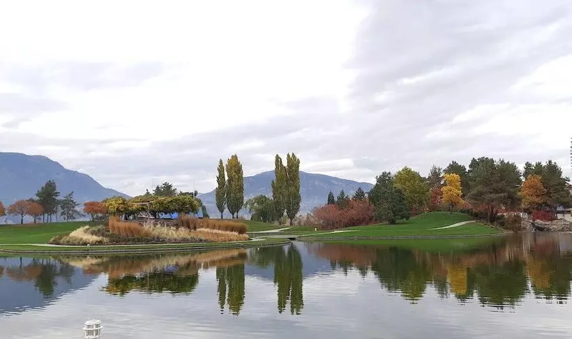 پانسیون Lake View House