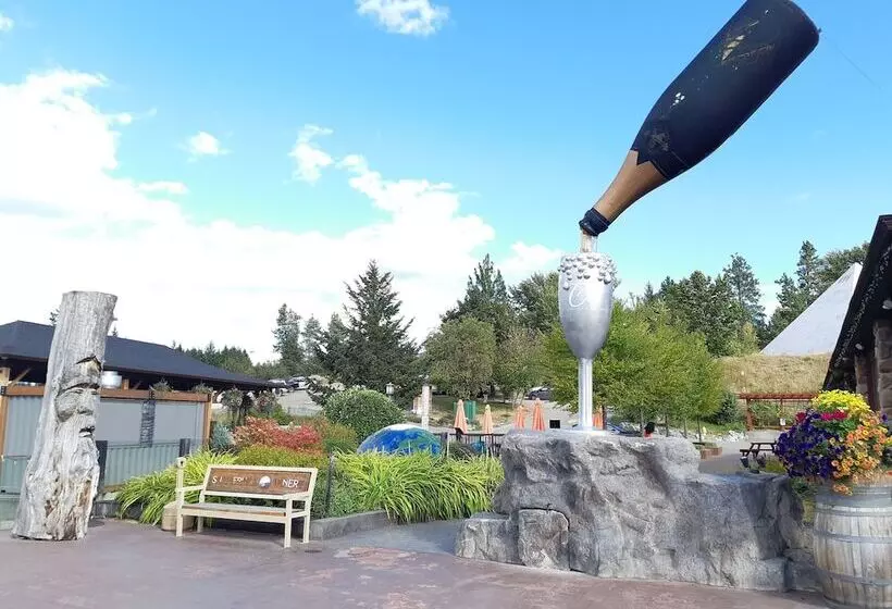 پانسیون Lake View House