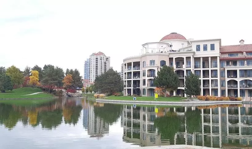 پانسیون Lake View House