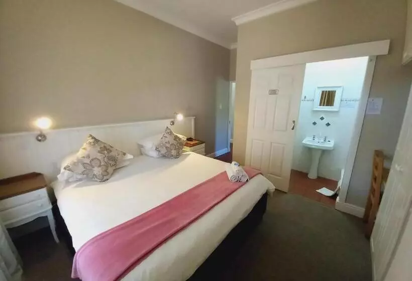 ペンション 137 High Street Guest House