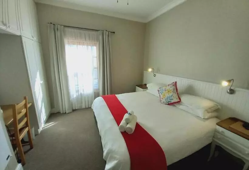 ペンション 137 High Street Guest House