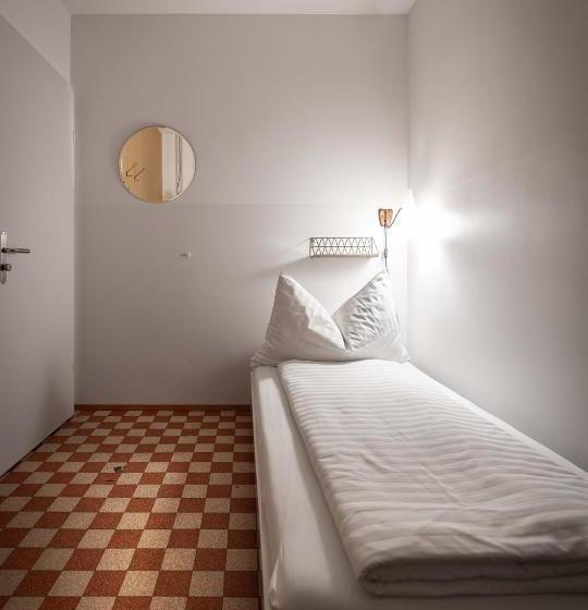 پانسیون Gasthaus Zum Guten Glück