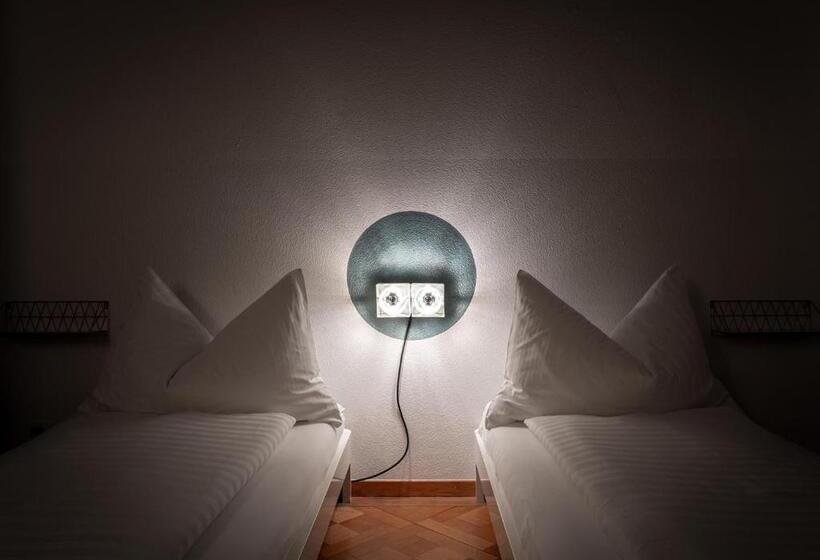 پانسیون Gasthaus Zum Guten Glück