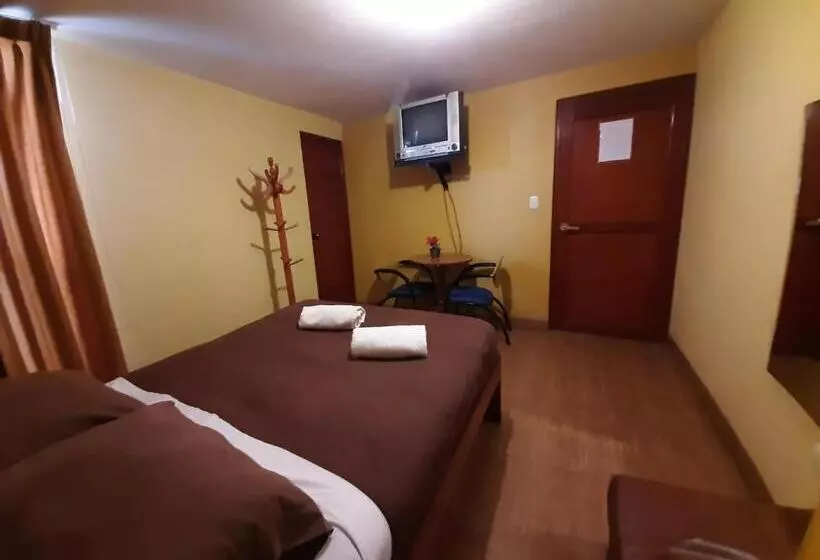 ペンション Hostal Don Cristobal