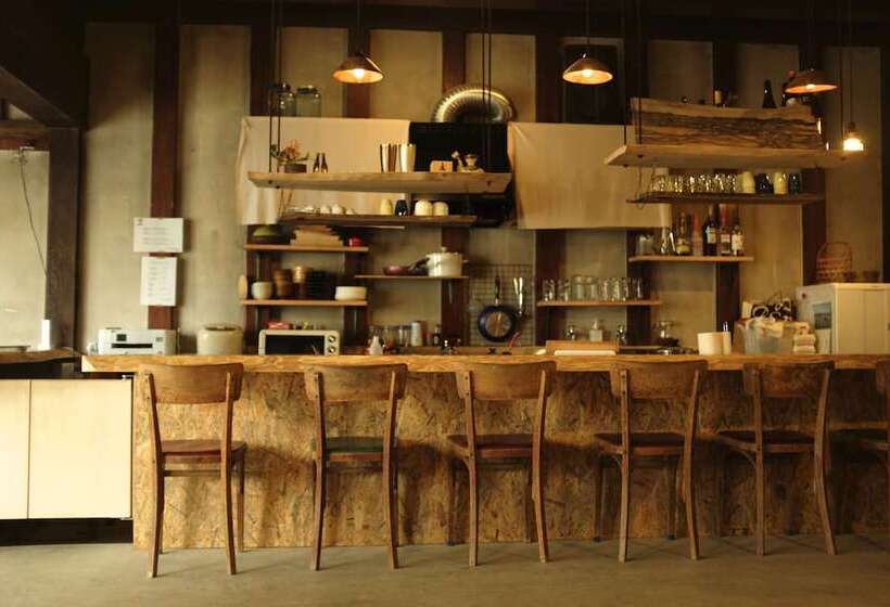 Pensión Hostel&bar Camosiba