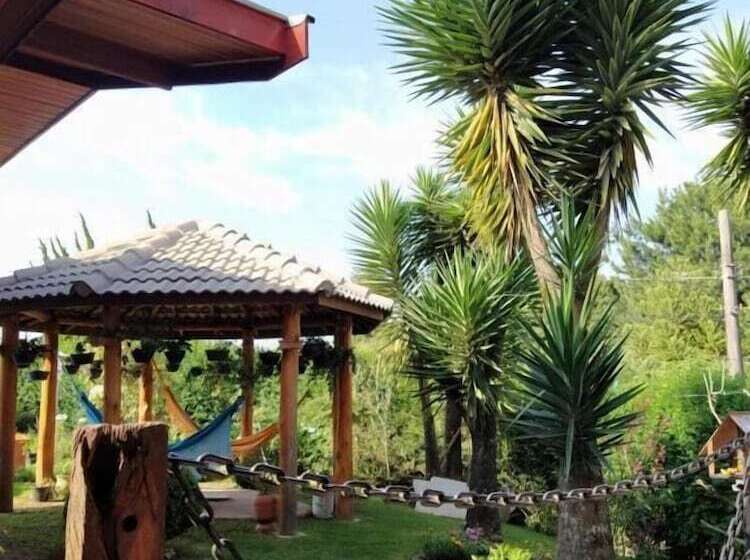 پانسیون Pousada Araucária Village