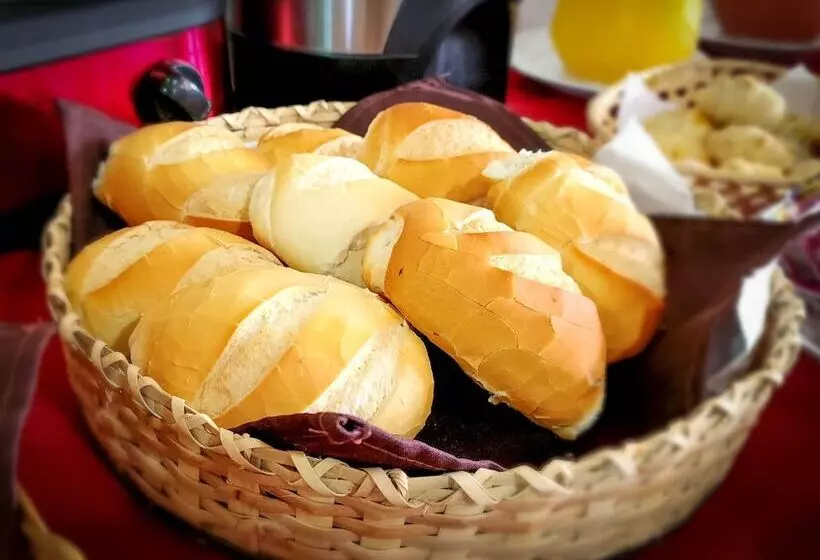 ペンション Pousada Araucária Village